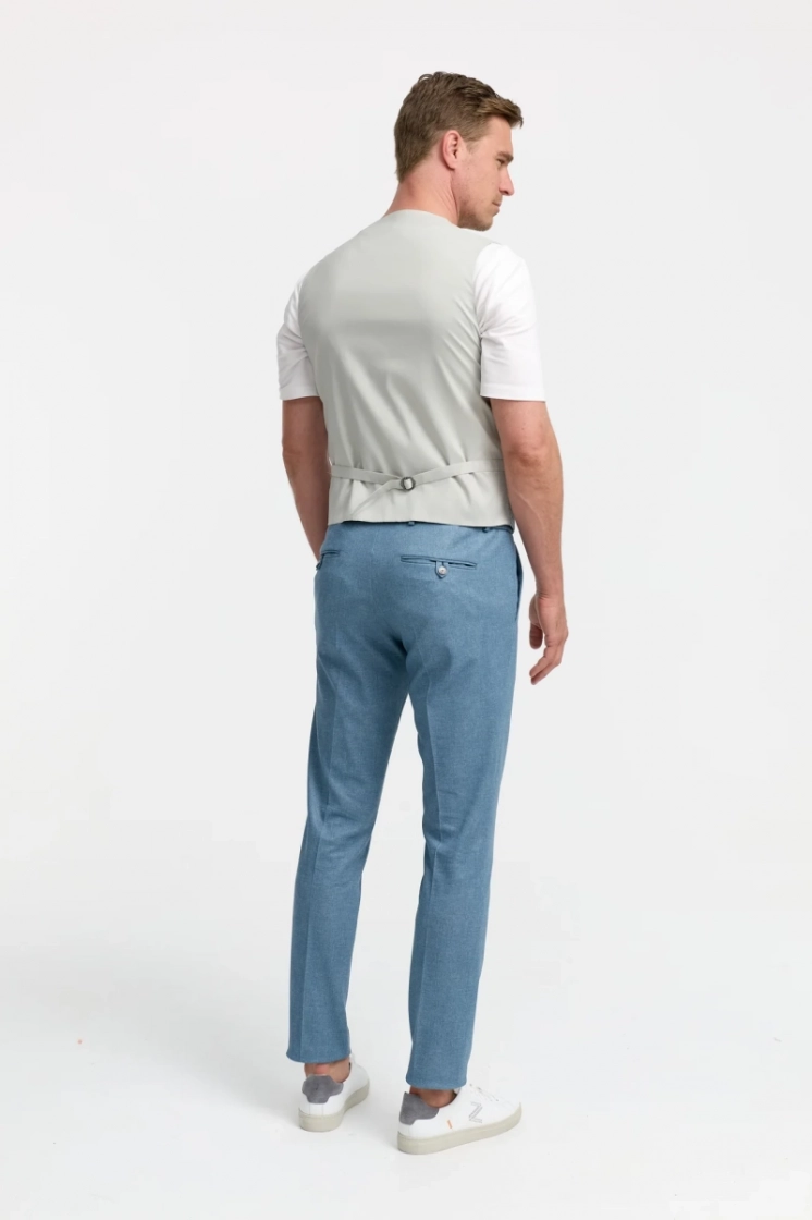 610 LIGHT BLUE
