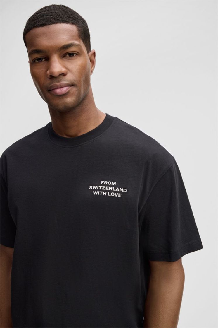  001 BLACK