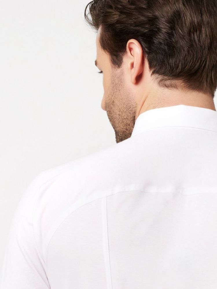  002 WHITE