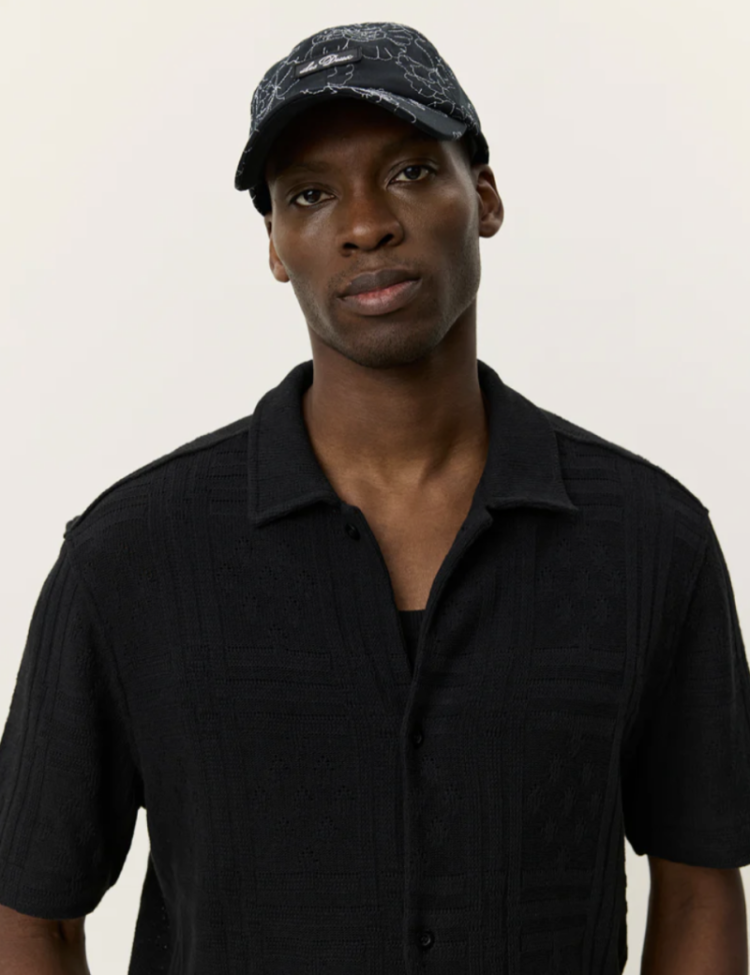 100 BLACK