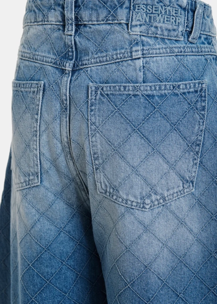 AQ04 JEANS