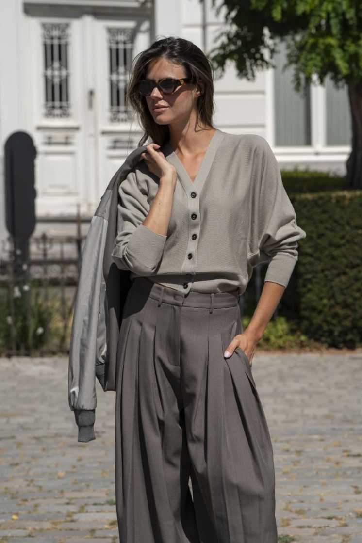  392 AGATHE