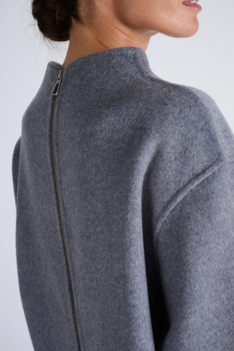 LIGHT GREY
