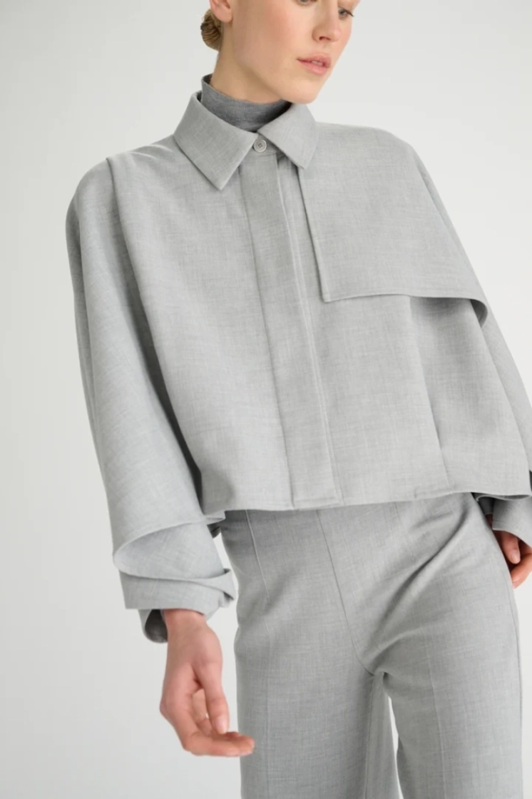 LIGT GREY