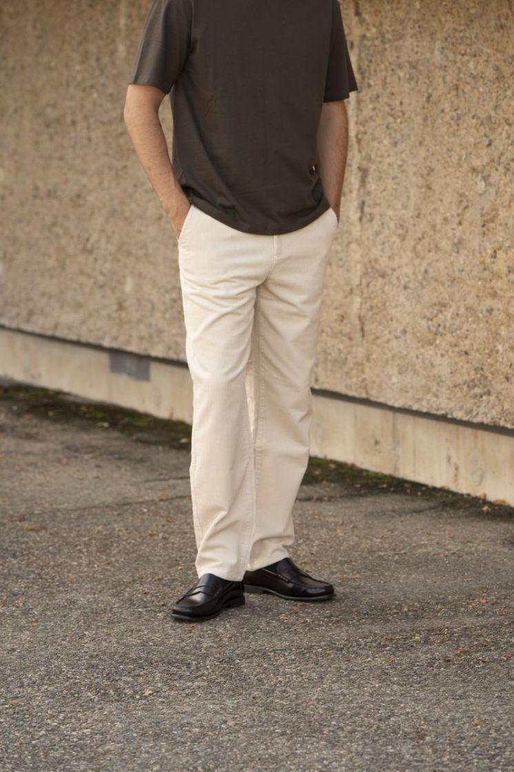  215 IVORY