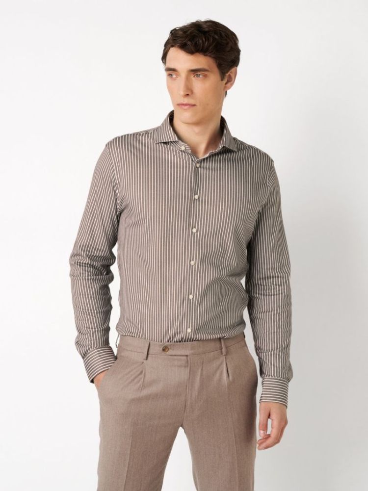864 BROWN/WHITE