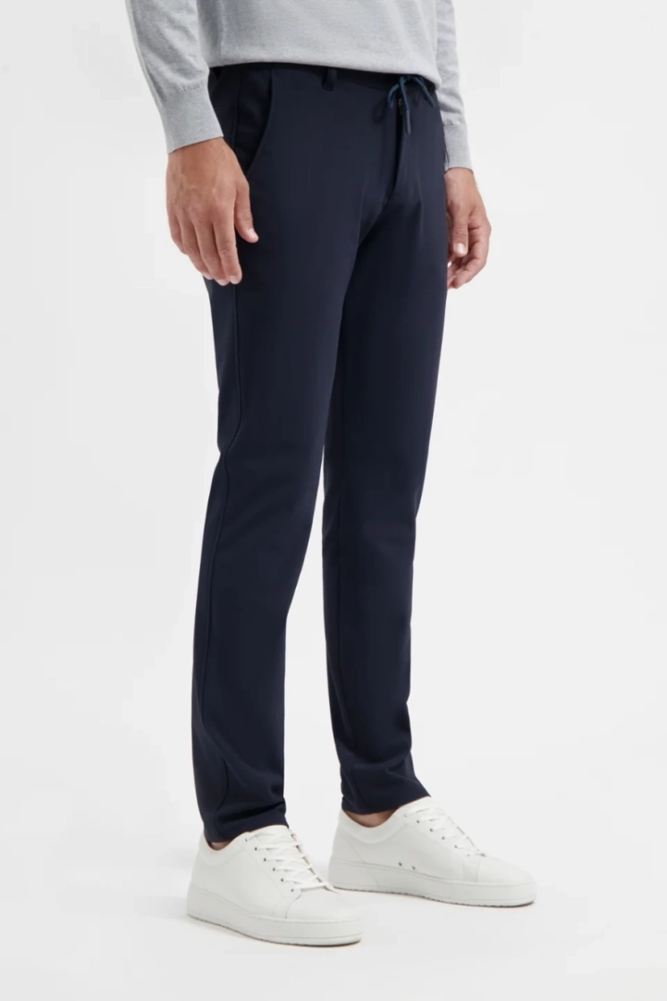 84142007 TRAVEL 412 DARK NAVY