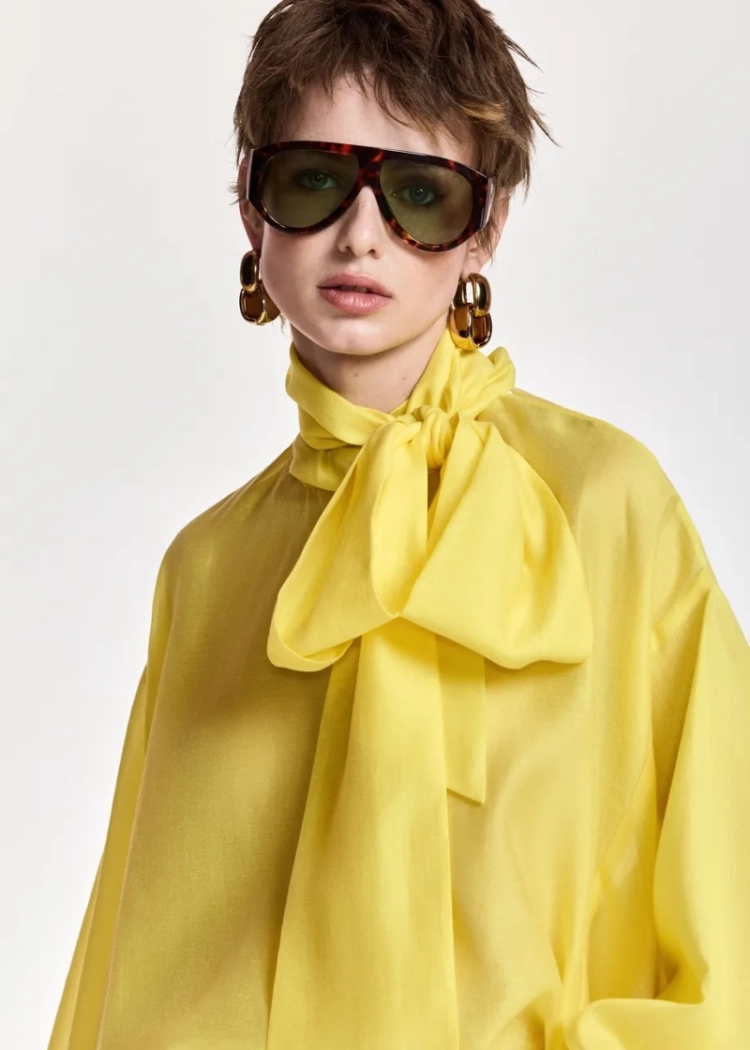  YF17 YELLOW